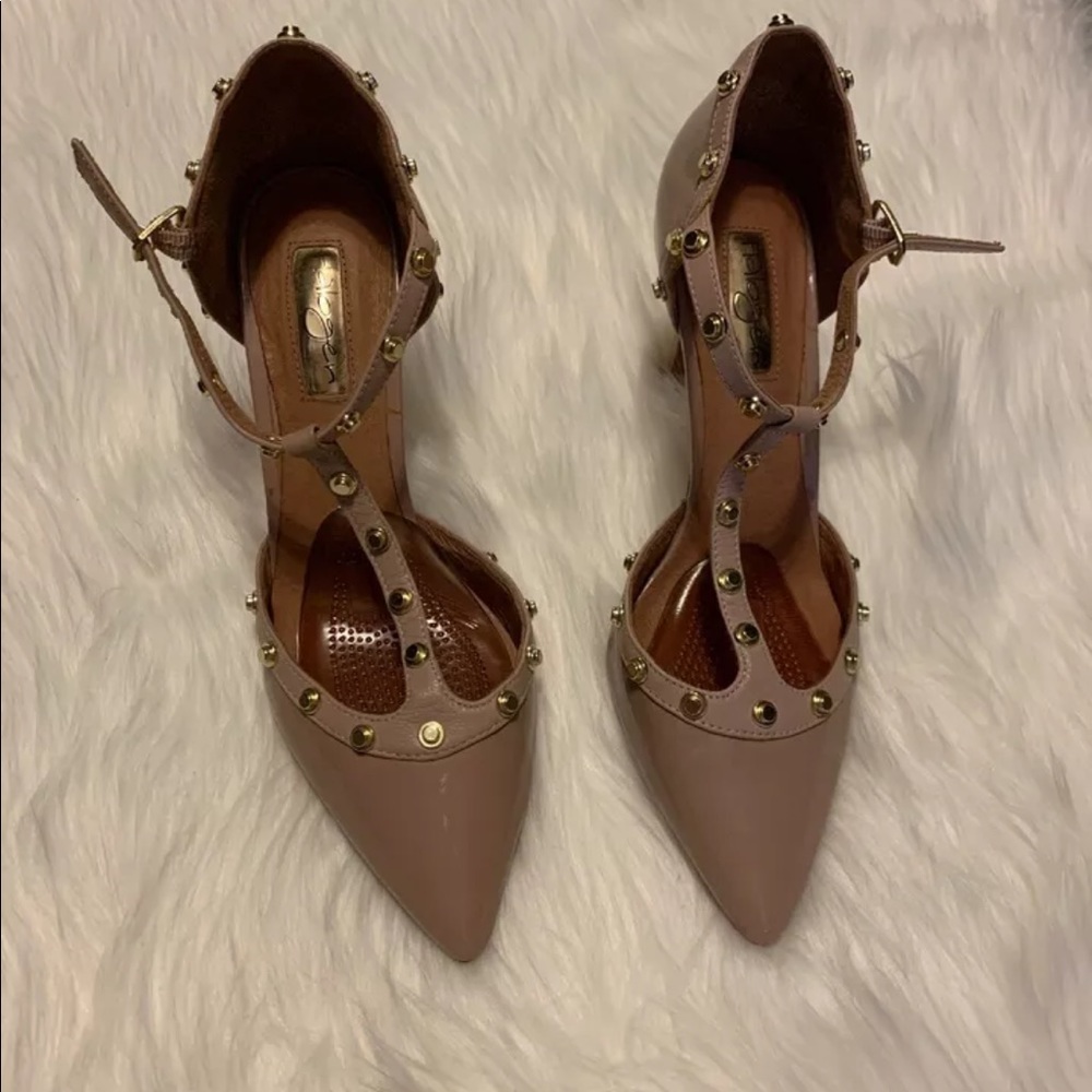 Just like new comfortable pumps